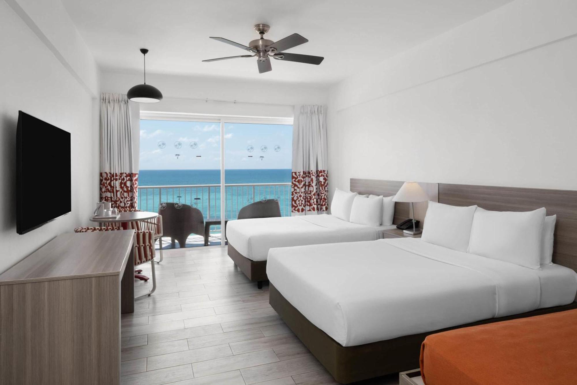 Grand Decameron Cornwall Beach, A Trademark All-Inclusive Resort Бухта Монтего Экстерьер фото