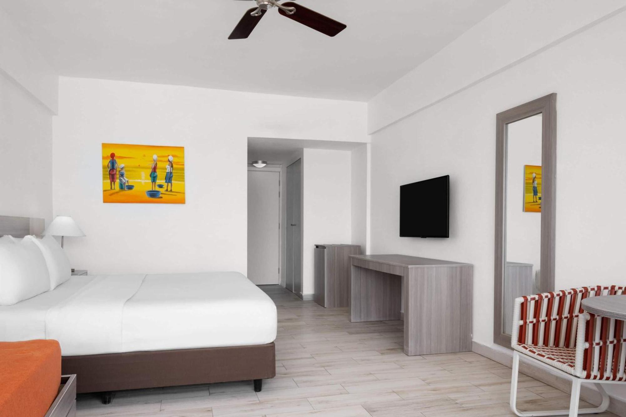 Grand Decameron Cornwall Beach, A Trademark All-Inclusive Resort Бухта Монтего Экстерьер фото
