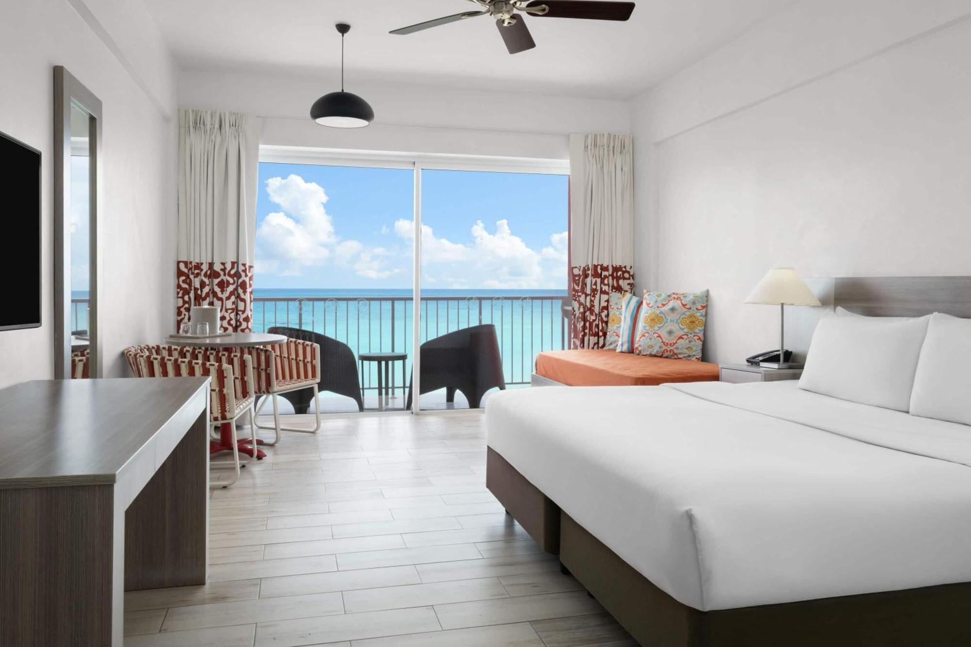 Grand Decameron Cornwall Beach, A Trademark All-Inclusive Resort Бухта Монтего Экстерьер фото